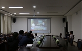 行政第二黨支部組織觀看“以折達(dá)公路問題為案例”警示片，努力推進(jìn)作風(fēng)建設(shè)年教育活動