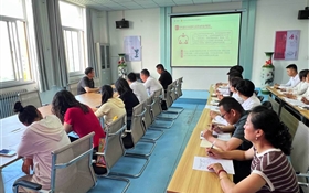 黨委副書記、副校長張開禮到信息技術(shù)學(xué)院為師生講授黨課